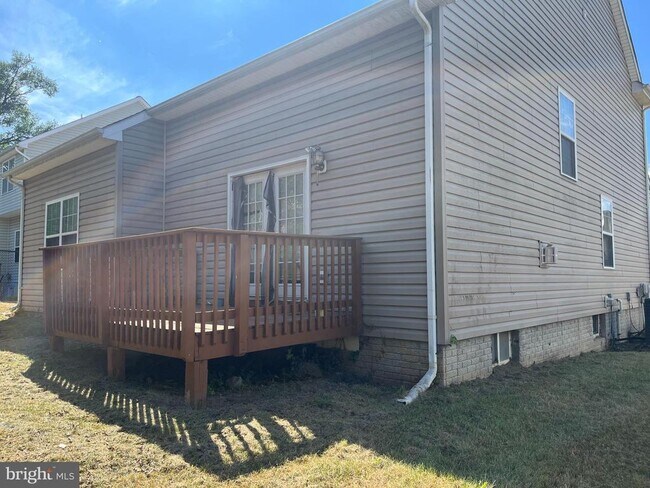 Foto del edificio - 103 Mango Street