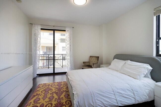 Foto del edificio - 8395 SW 73rd Ave
