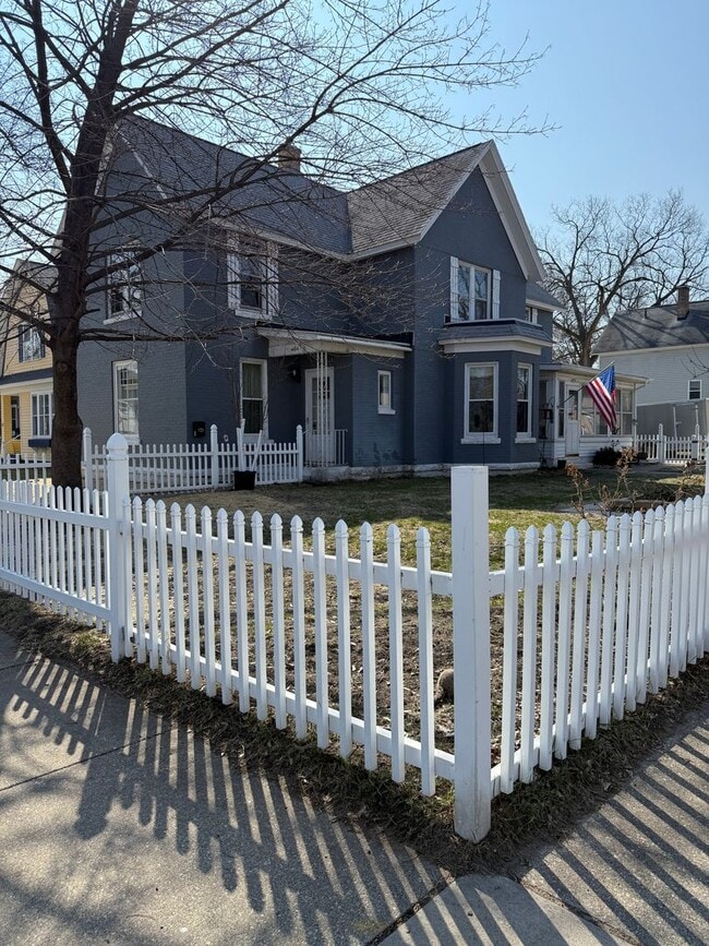 Building Photo - 1404 Market St