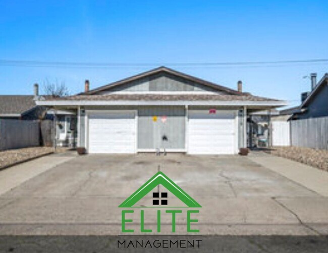 Building Photo - Charming 3-Bedroom Duplex in North Highlan...