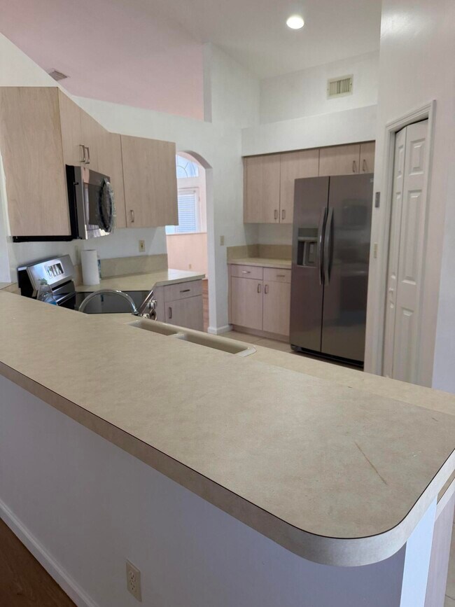 Foto del edificio - 137 SW Meade Cir