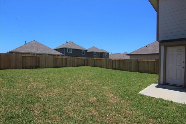 Foto del edificio - 24403 Rossi Gardens Cir