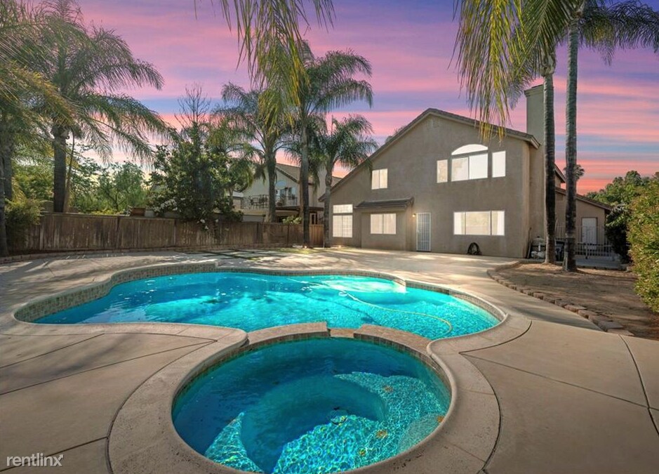 Primary Photo - 4 br, 3 bath House - 32035 Corte Bacarro
