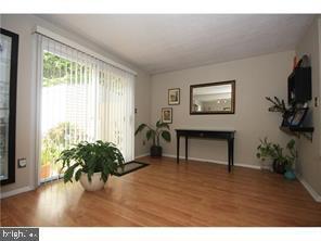 Foto del edificio - 34 Beechwood Ct
