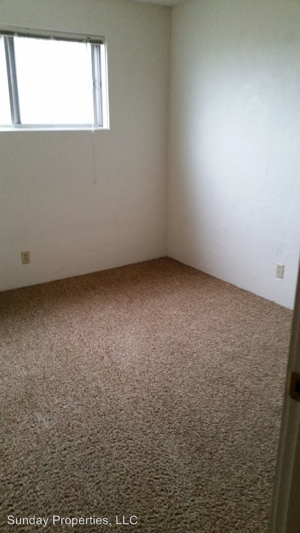 Foto del edificio - 687 Division Ave