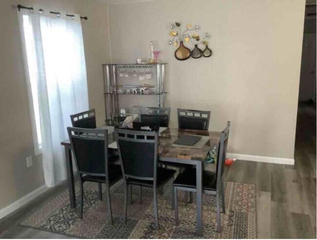 Foto del edificio - 4 12th Ave