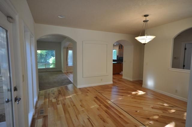 Foto del edificio - 325 W River Trail Ct