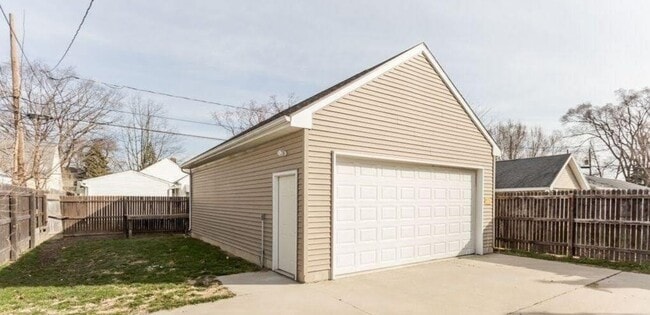 Foto del edificio - 244 Pasadena Blvd