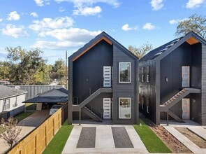 Building Photo - 8322 Williamsdell St