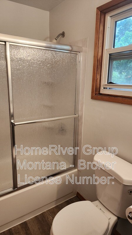 Foto del edificio - 705 S 2nd St W