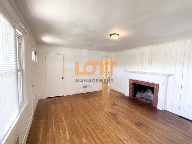 Foto del edificio - 216 Mountain View Cir