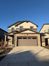 Building Photo - 21517 SE Etna Pl