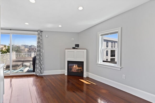 Foto del edificio - 24 Emerson St