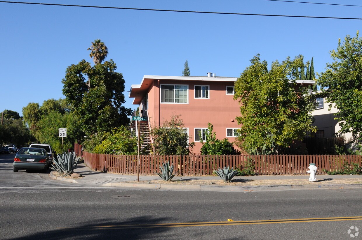 Primary Photo - 549-553 E Maude Ave