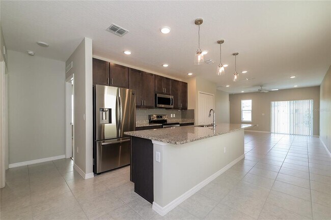 Building Photo - 255 Villavista Ct