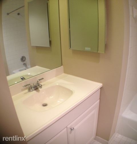Building Photo - 2 br, 1 bath House - 6337 W Roosevelt Rd