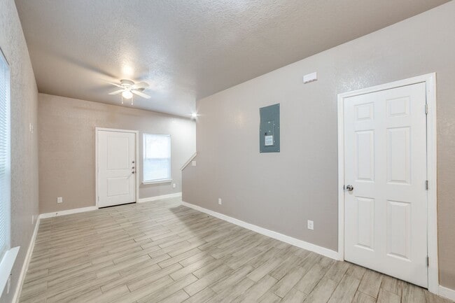 Foto del edificio - 2-BEDROOM NEW CONSTRUCTION IN PROSPECT HILL