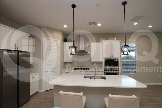 Foto del edificio - 21718 N 58th St