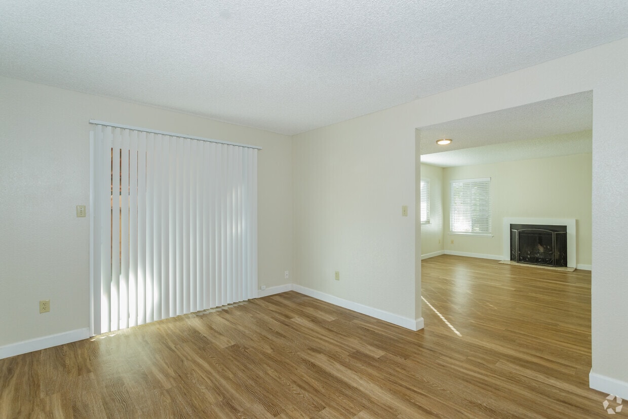 Rollingwood Duplex Homes Apartments Orangevale, CA