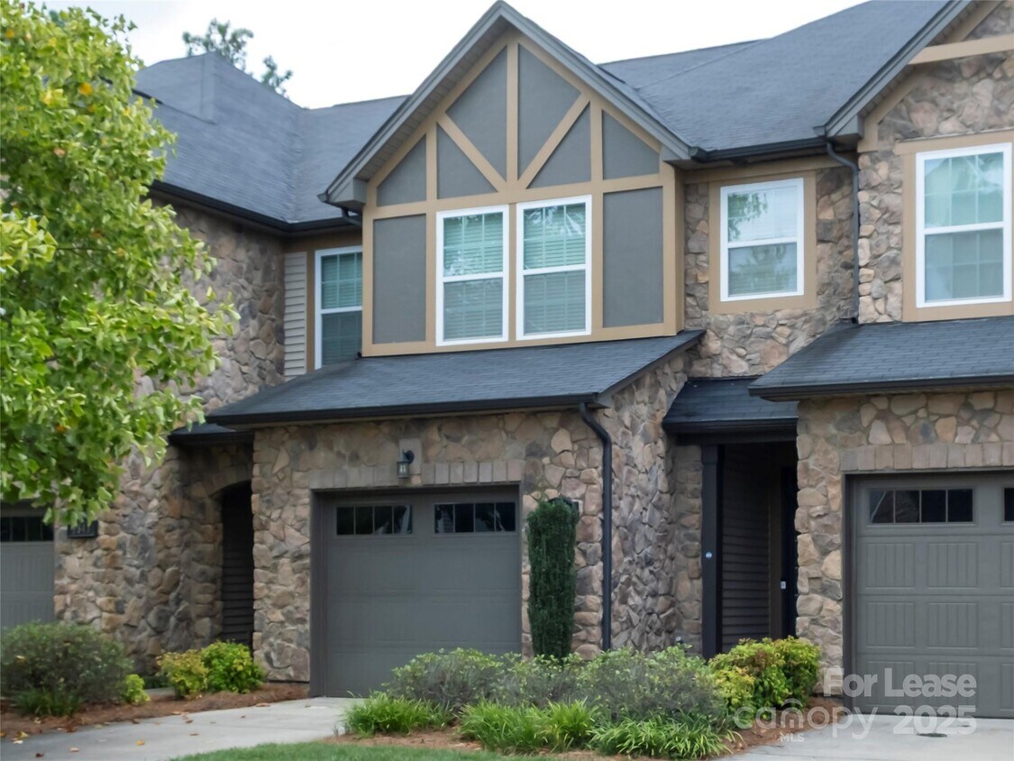 Foto principal - 9547 Glenburn Ln