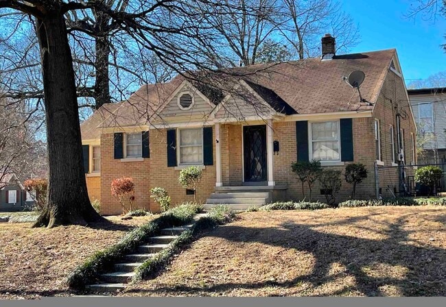 Building Photo - 885 Echles St