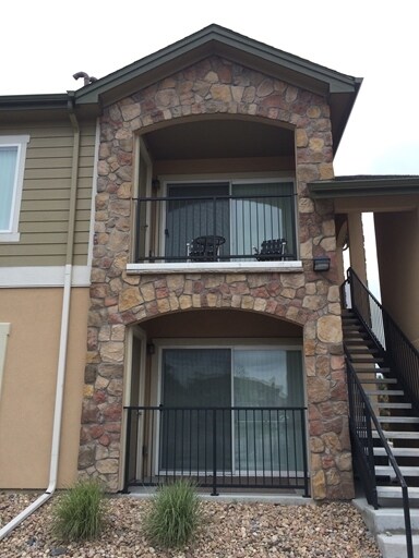 Building Photo - Cottage Grove 8 Plex
