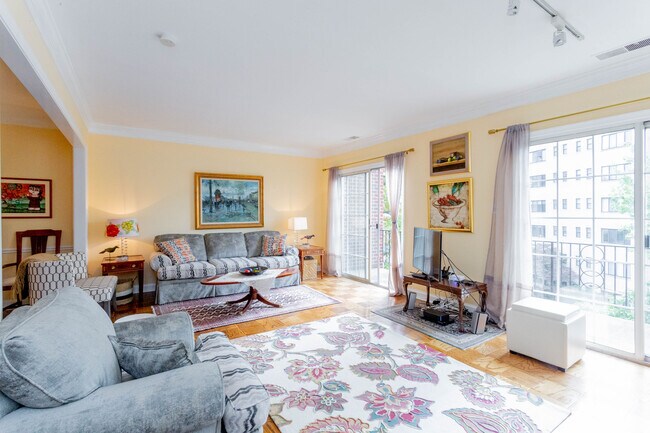 Foto del edificio - 1622 Beekman Pl NW