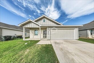Building Photo - 9978 Sarrebourg St