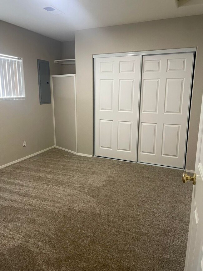 Building Photo - 3 Bed, 1 Bath Home Available in Stayton