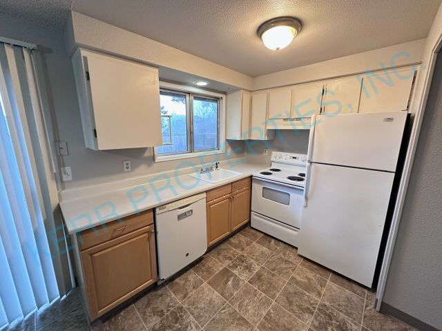 Foto del edificio - 205 SE Sweetbriar Ln