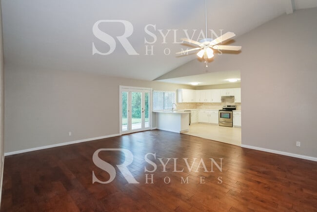 Building Photo - At Last, This Is What You Have Been Searching For!