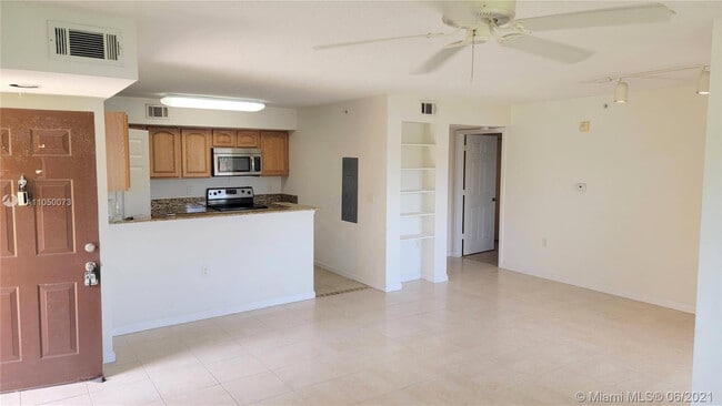Foto del edificio - 261 SW Palm Dr