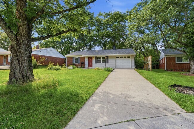 Foto del edificio - Three Bedroom Home with Great Outdoor Entertainment Space!