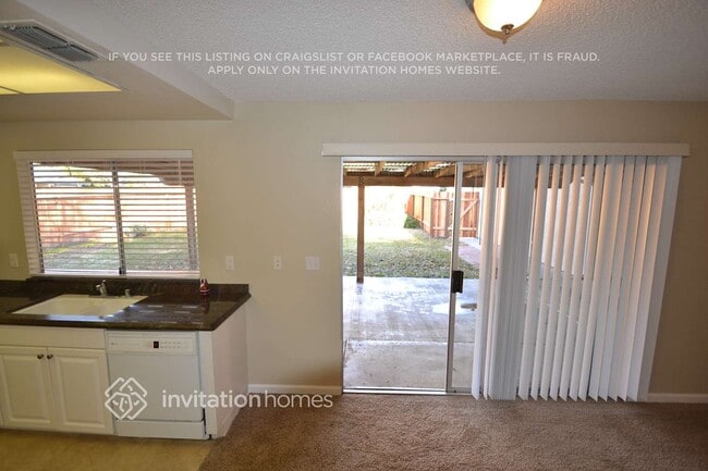 Building Photo - 6527 Bremen Dr