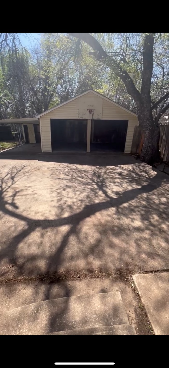 Building Photo - 3416 Brook Cir