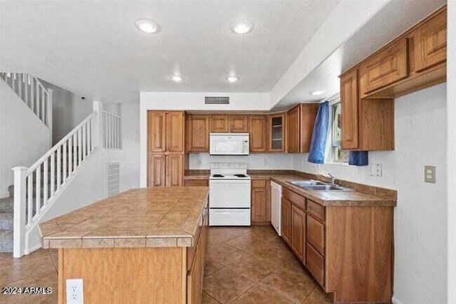 Foto del edificio - 4123 E Coal St