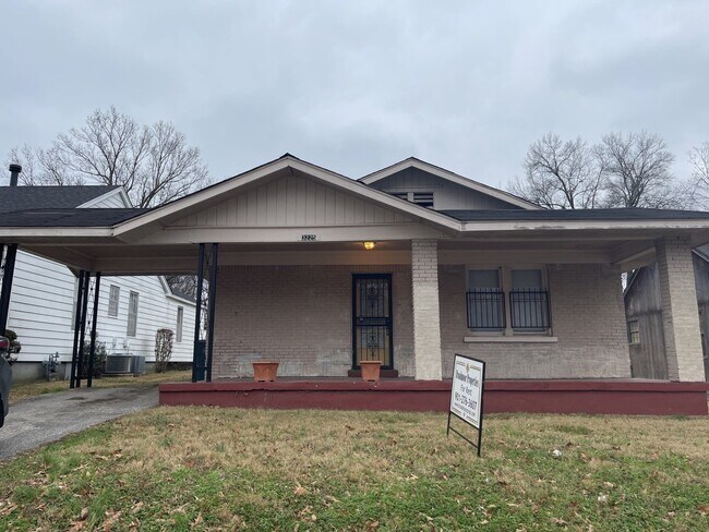 Foto del edificio - Spacious House in the U of M Area! Coming ...