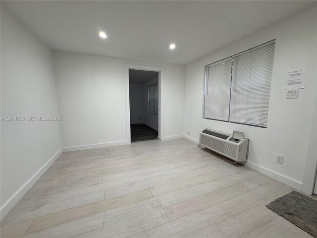 Foto del edificio - 5800 Taylor St