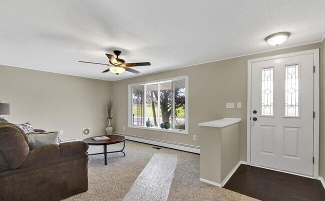 Foto del edificio - Coming Soon! 3 Bedroom 1.5 Bath Home in Fa...