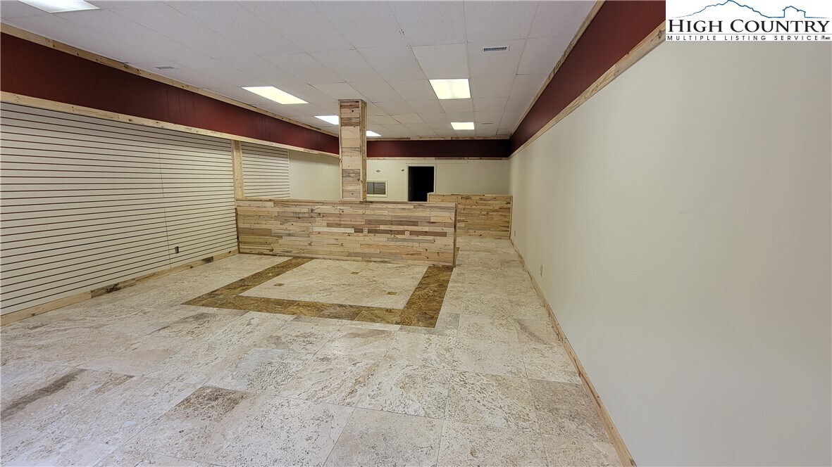 Building Photo - 2348 NC-105