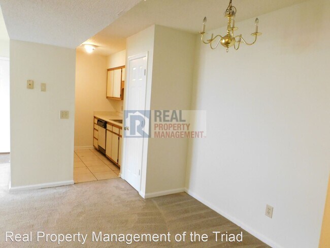 Building Photo - 2 br, 1 bath House - 515 Mystic Drive Unit A