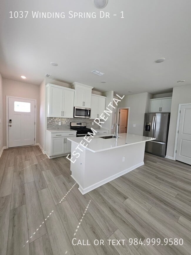 Building Photo - 1037 Winding Spg Dr