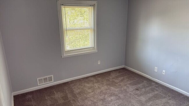 Foto del edificio - 866 Bellevue St SE