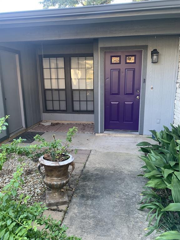 Foto principal - 7005 Oak Meadow Cir