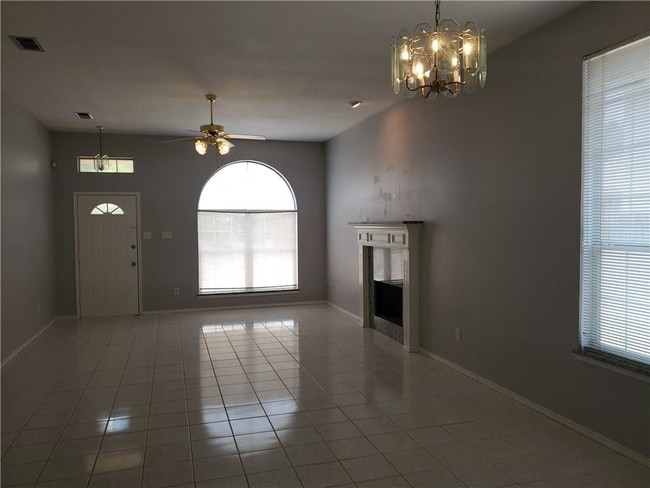 Building Photo - 9107 Creede Trail