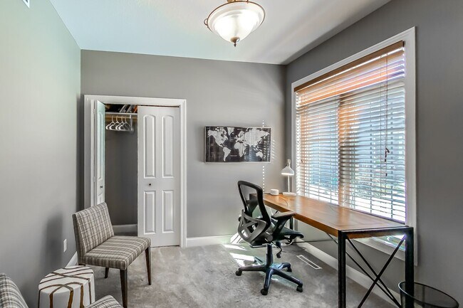 Foto del edificio - Warm and Luxurious 4 bedroom Executive Estate
