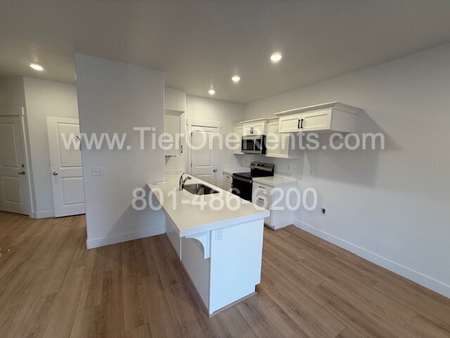 Foto del edificio - This property offers a NO DEPOSIT option available