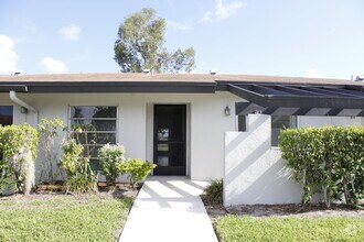 Building Photo - 5620 Queen Palm Ct