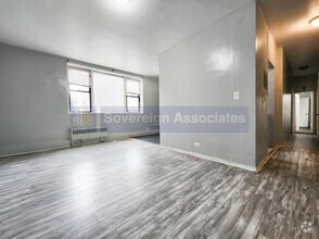 Building Photo - 210 W 251st St