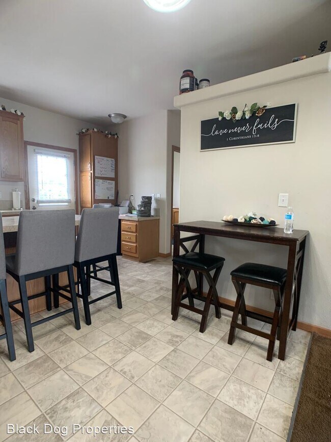 Building Photo - 3 br, 2.5 bath House - 3730 Saddle Horn Trail